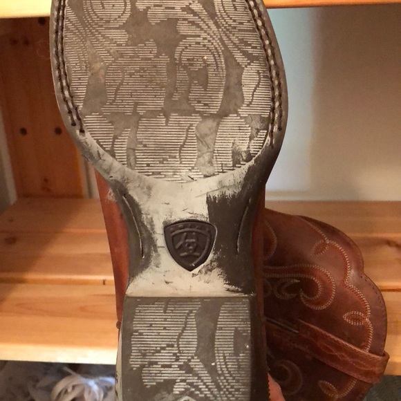 Ariat Women’s Cowboy Boots - Picture 3 of 7
